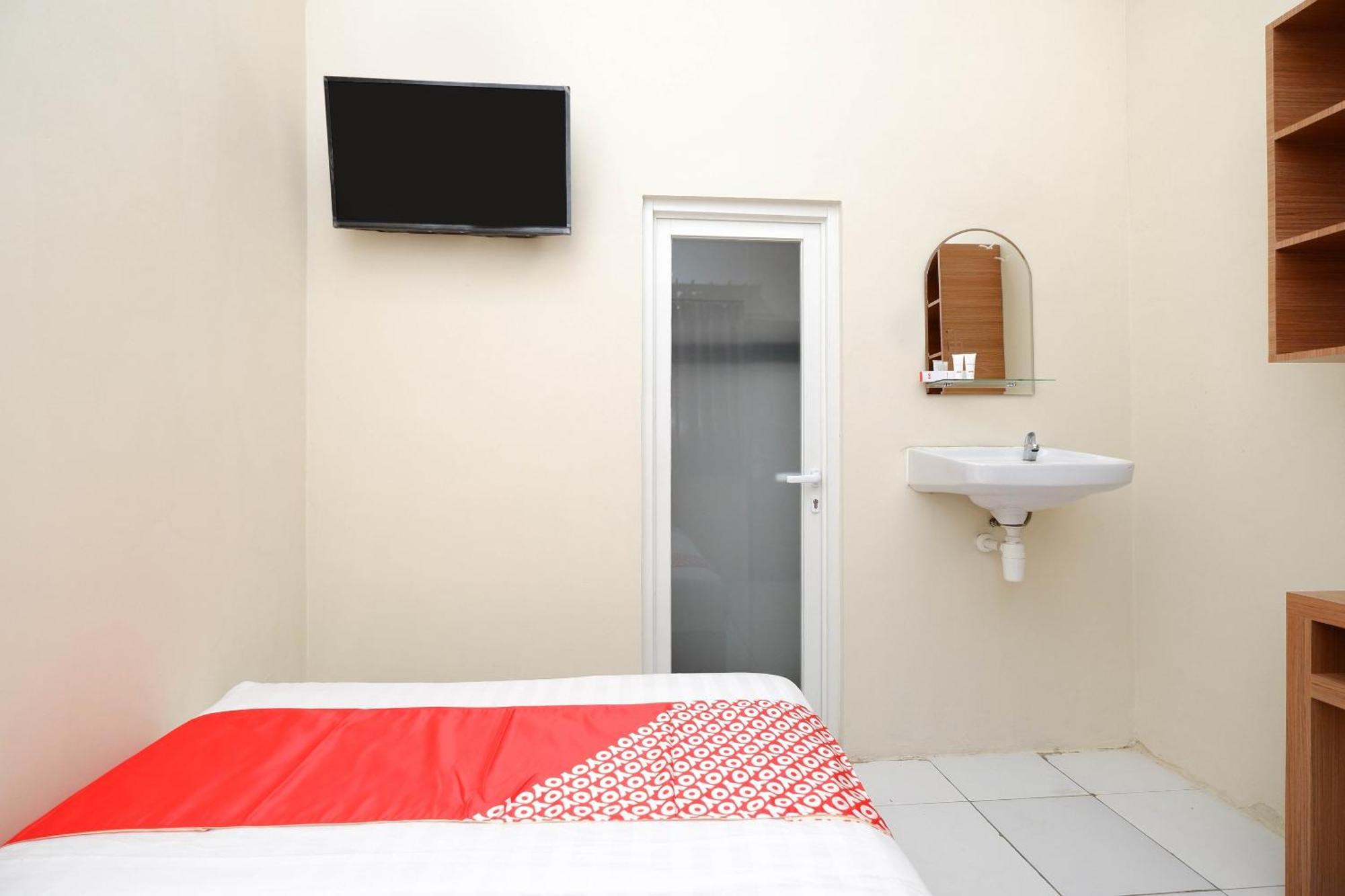 Unta Residence Semarang Exterior foto